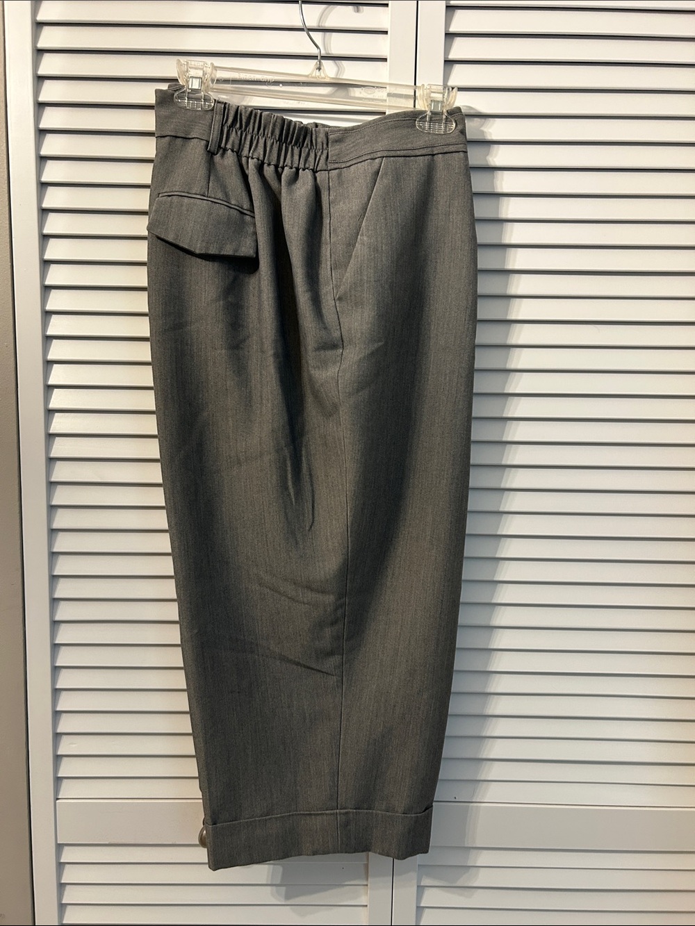 Cato Women's Dress Gray Capris with Semi Elastic Waist and cuffed leg